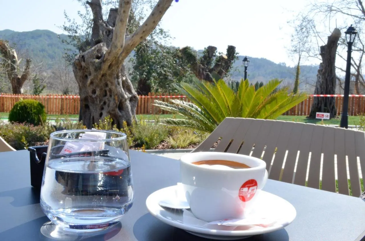 N'Peze Hotel Ljaknasi Albania